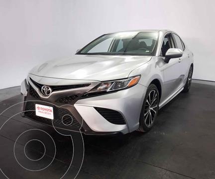 Toyota Camry SE 2.5L usado (2019) color Plata precio $410,000
