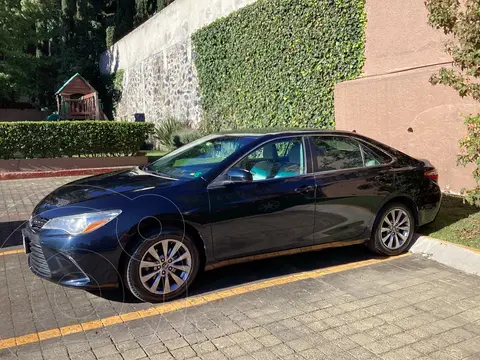 Toyota Camry XLE 2.5L usado (2016) color Negro precio $250,000