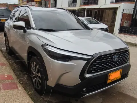 Toyota Corolla Cross HEV SEG HV usado (2023) color Plata precio $140.000.000