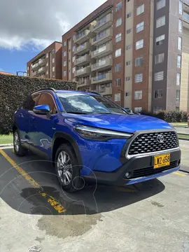Toyota Corolla Cross HEV XEI HV usado (2024) color Azul precio $130.500.000