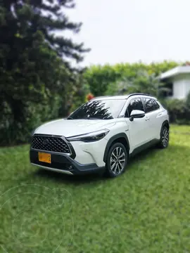 Toyota Corolla Cross HEV SEG HV usado (2022) color Blanco precio $127.800.000