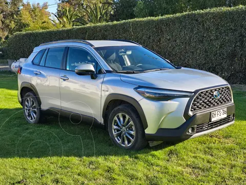 Toyota Corolla Cross Hibrido 1.8L SEG usado (2022) color Plata precio $19.000.000