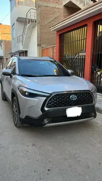 Toyota Corolla Cross Hibrido 2.0L Full CVT D-Lux HV usado (2024) color Plata Metalico precio u$s27,000