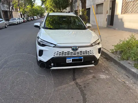 Toyota Corolla Cross Hybrid Hibrida 1.8 SEG eCVT usado (2025) color Blanco precio u$s37.500