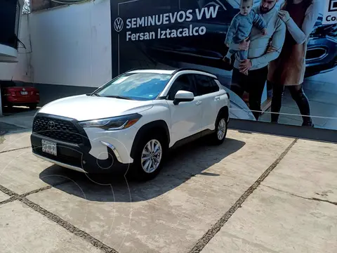 Toyota Corolla Cross LE usado (2022) color Blanco Perla precio $449,999