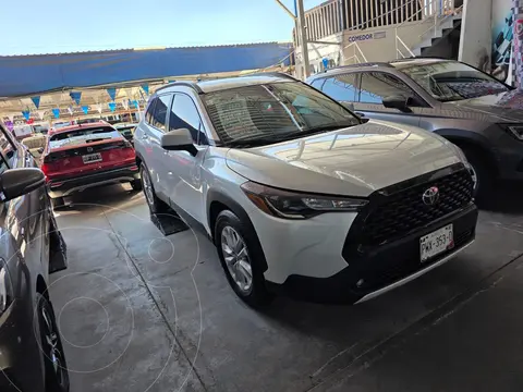 Toyota Corolla Cross LE usado (2022) color Blanco precio $448,500