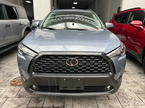 Toyota Corolla Cross LE usado (2022) color Gris precio $464,900