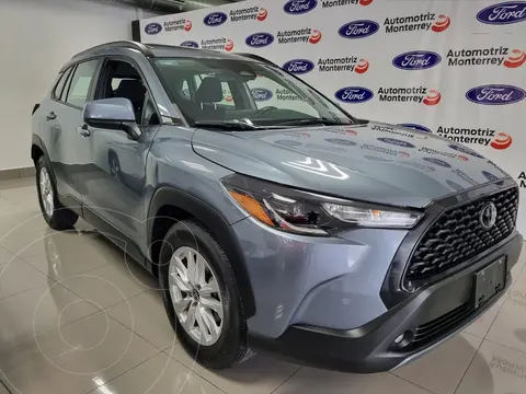 Toyota Corolla Cross XLE usado (2023) color Azul Claro precio $469,000