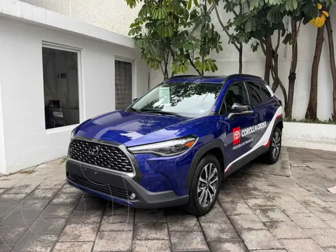 Toyota Corolla Cross XLE usado (2025) color Azul precio $583,500