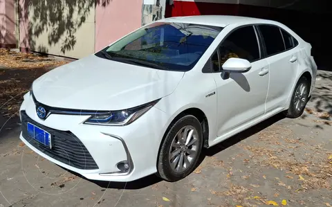 Toyota Corolla Hybrid 1.8 XE-I eCVT usado (2023) color Blanco Perla precio $33.000.000
