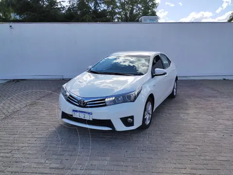 Toyota Corolla 1.8 XEi CVT usado (2017) color Blanco precio $17.800.000