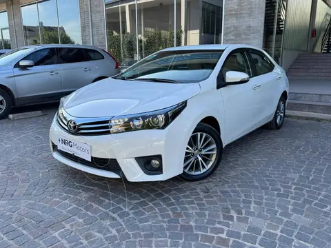 Toyota Corolla 1.8 SE-G CVT usado (2017) color Blanco precio u$s17.200