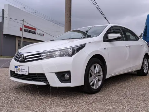 Toyota Corolla 1.8 XEi usado (2016) color Blanco precio $15.900.000