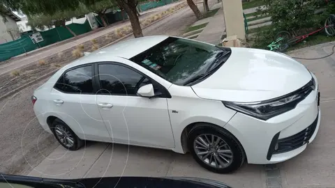 Toyota Corolla 1.8 XEi Pack CVT usado (2018) color Blanco Perla precio $26.000.000