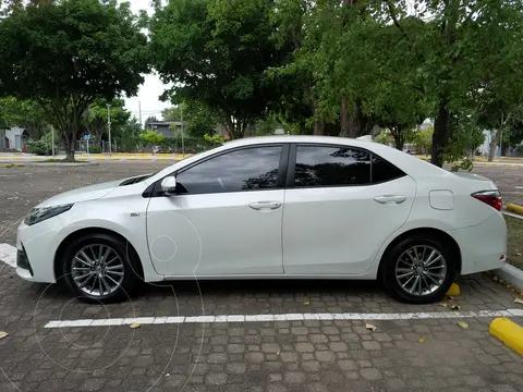 Toyota Corolla 1.8 XEi CVT usado (2017) color Blanco Perla precio u$s15.650