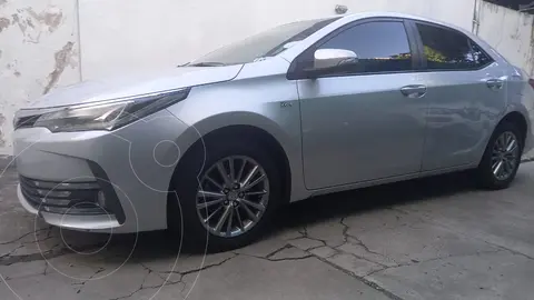 Toyota Corolla 1.8 XEi usado (2018) color Gris Plata  precio u$s19.498