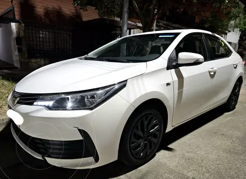 Toyota Corolla 1.8 XLi CVT usado (2017) color Blanco precio u$s18.000