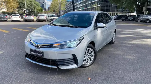 Toyota Corolla 1.8 XLi CVT usado (2018) color Gris precio $20.900.000