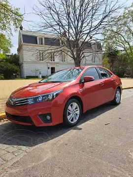 Toyota Corolla 1.8 XEi Pack usado (2016) color Rojo precio u$s16.000