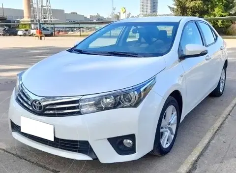 Toyota Corolla 1.8 XEi usado (2016) color Blanco precio $4.600.000