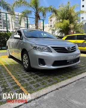Toyota Corolla 1.8 XLi usado (2013) color Gris Plata  precio $15.000.000