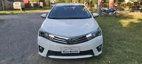 Toyota Corolla 1.8 XEi usado (2016) color Blanco precio $5.280.000