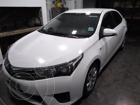 foto Toyota Corolla 1.8 XEi Pack Aut usado (2015) color Blanco precio $1.500.000