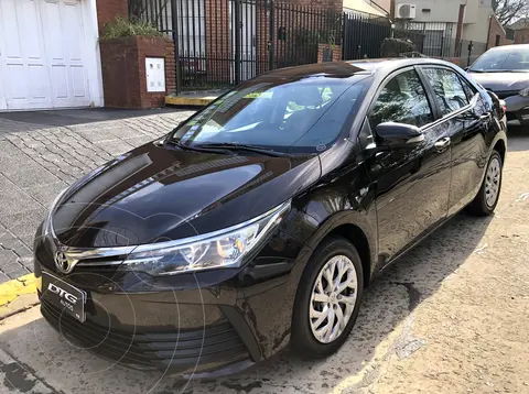Toyota Corolla 1.8 XLi usado (2017) color Marron precio u$s14.800