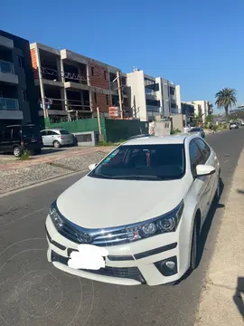 Toyota Corolla 1.8 XEi Pack usado (2015) color Blanco precio u$s15.400