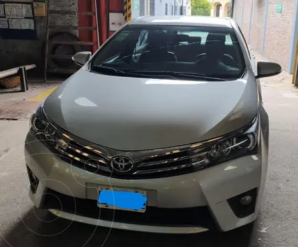 Toyota Corolla 1.8 XEi Pack Aut 2016-2017 usado (2016) color Gris Plata  precio $20.500.000