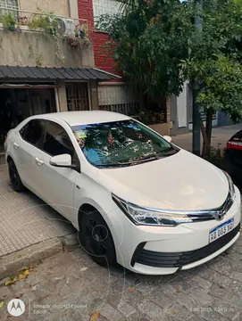 Toyota Corolla 1.8 XEi CVT usado (2018) color Blanco precio u$s18.500