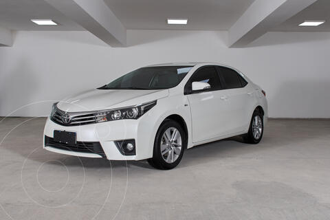 Toyota Corolla 1.8 XEi usado (2016) color Blanco precio u$s16.000