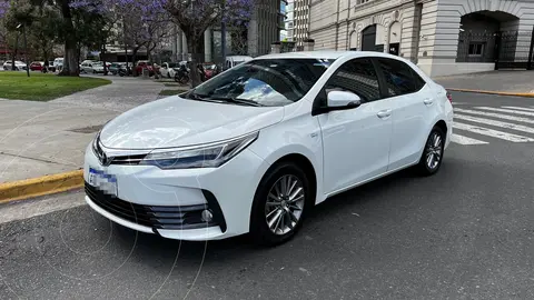 Toyota Corolla 1.8 XEi CVT usado (2018) color Blanco precio $4.750.000