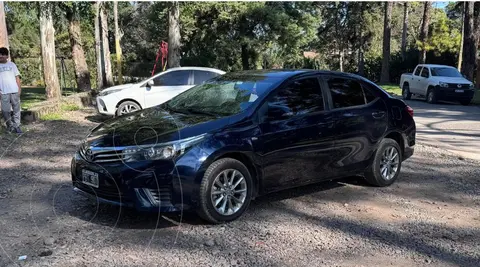 Toyota Corolla 1.8 XLi usado (2015) color Azul precio $17.950.000