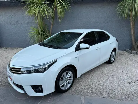 Toyota Corolla 1.8 XEi CVT usado (2016) color Blanco precio $23.000.000