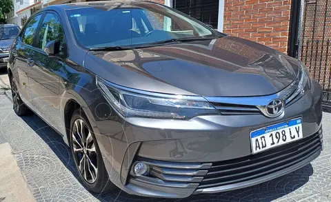 Toyota Corolla 1.8 SE-G CVT usado (2018) color Gris Oscuro precio u$s18.500
