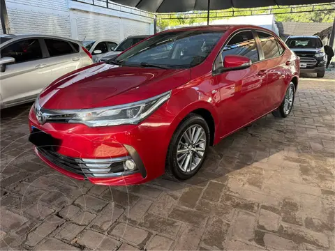 Toyota Corolla 1.8 XEi CVT usado (2017) color Rojo precio $24.500.000