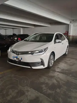 Toyota Corolla 1.8 XEi Pack usado (2019) color Blanco Perla precio $24.000.000