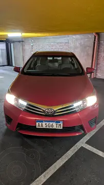 Toyota Corolla 1.8 XLi usado (2016) color Rojo precio u$s16.500