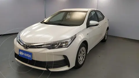 Toyota Corolla 1.8 XLi CVT usado (2018) color Blanco precio $4.650.000
