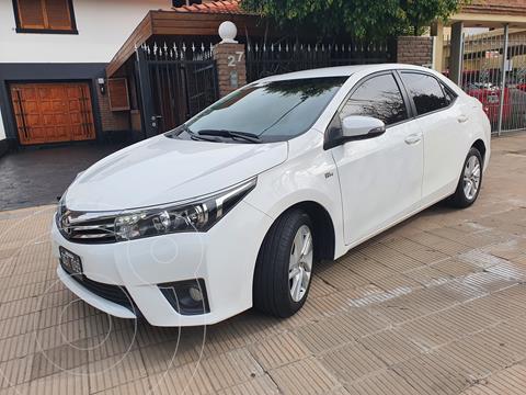 foto Toyota Corolla 1.8 XEi usado (2014) color Blanco precio $1.650.000