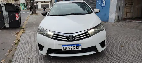 Toyota Corolla 1.8 XLi usado (2016) color Blanco precio u$s10.900