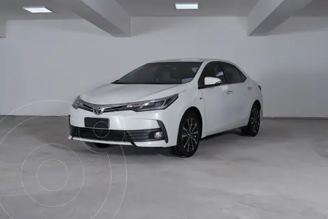 Toyota Corolla 1.8 XLi CVT usado (2017) color Blanco precio $4.950.000