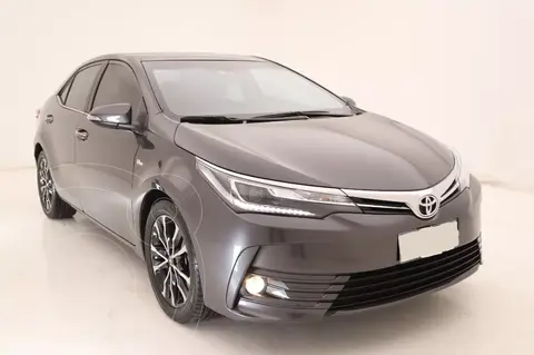 Toyota Corolla 1.8 SE-G CVT usado (2017) color Gris Oscuro precio $8.000.000