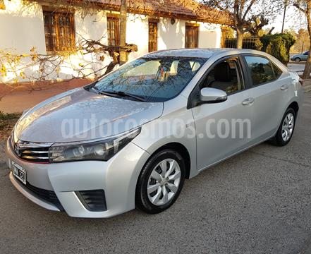 foto Toyota Corolla 1.8 XLi Aut usado (2015) precio $980.000