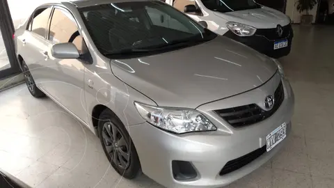 Toyota Corolla 1.8 XLi usado (2013) color Dorado precio $16.000.000