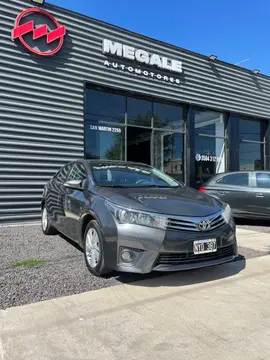 Toyota Corolla 1.8 XEi usado (2014) color Gris Oscuro precio $4.500.000