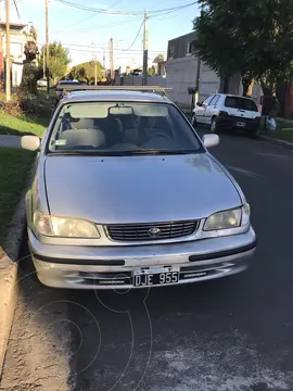 Toyota Corolla 1.8 XEi usado (2000) color Gris precio u$s4.800