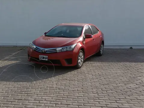 Toyota Corolla 1.8 XLi CVT usado (2015) color Rojo precio $3.600.000