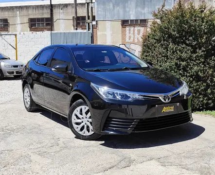 Toyota Corolla 1.8 XLi usado (2018) color Negro financiado en cuotas(anticipo $11.500.000)